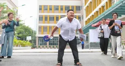 Hàng trăm thí sinh tại Hà Nội hoàn thành môn Ngữ văn kỳ thi tốt nghiệp THPT 2026