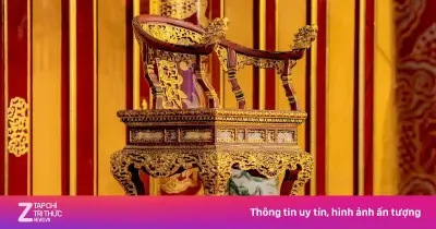 Hoàn thành phục chế ngai vàng triều Nguyễn sau một năm bị phá hoại