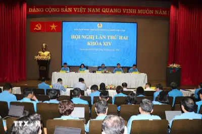 Đổi mới để công đoàn gắn người lao động hơn