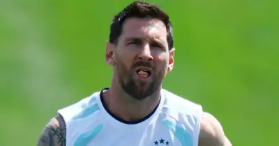 Đội tuyển Argentina đoàn kết cùng Messi tẩy chay kênh tin giả về bố anh