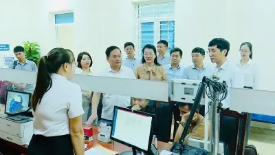 Điện Biên hỗ trợ 1 triệu đồng/tháng cho công chức trung tâm hành chính công