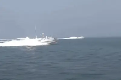Iran tuyên bố tấn công tàu quân sự Mỹ ở Biển Oman, CENTCOM bác bỏ