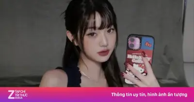 Jang Won Young lại vướng tranh cãi thái độ tại sân bay