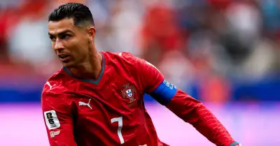 Joao Neves bị tấn công vì phát ngôn về Ronaldo, Bồ Đào Nha rối ren