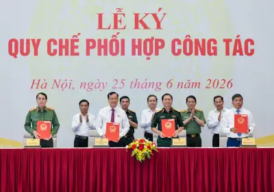 Ký quy chế phối hợp giữa Ủy ban Quốc phòng với ba bộ