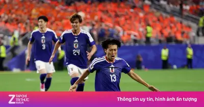 Keito Nakamura gây chú ý với phong cách mang tất độc đáo tại World Cup 2026