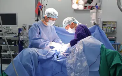 Không mổ ngay, bác sĩ Vinmec Cần Thơ chọn hướng điều trị ung thư khác, bệnh nhân thoát cửa tử