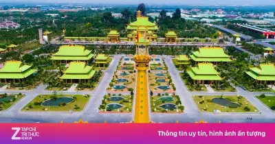 Khu du lịch Đại Nam của bà Nguyễn Phương Hằng tấp nập khách dịp hè