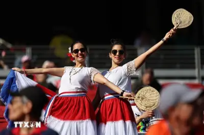 Lễ hội tưng bừng khắp Paraguay sau chiến thắng lịch sử trước Đức
