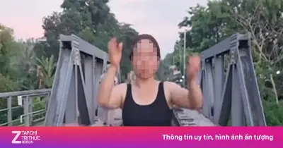 Lắc vòng trên đường ray tàu hỏa ở Lạng Sơn, phụ nữ bị phạt 400.000 đồng