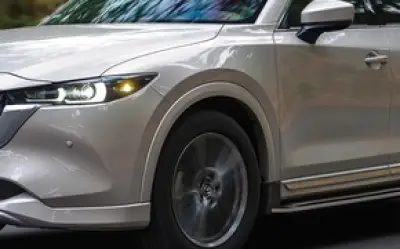 Loạt xe gầm cao giảm giá sốc tới 300 triệu, cơ hội mua SUV cao cấp giá bình dân