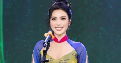MC Kim Huyền Sâm sở hữu hàng trăm áo dài, mỗi thiết kế chỉ mặc một lần