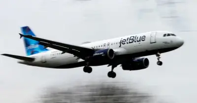 Máy bay JetBlue va chạm UAV khi hạ cánh xuống sân bay JFK
