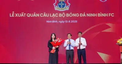 Nữ đại gia GenZ 21 tuổi làm Tổng Giám đốc doanh nghiệp hàng không vũ trụ, gia nhập Sacombank