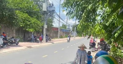 Nam sinh bị người đàn ông đánh tử vong giữa đường