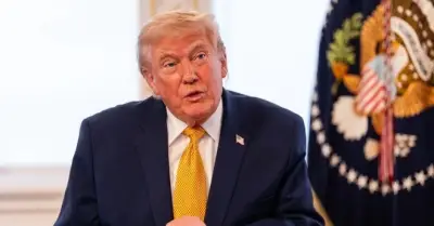 Ông Trump xác nhận Mỹ giám sát cơ sở hạt nhân Iran bằng vệ tinh
