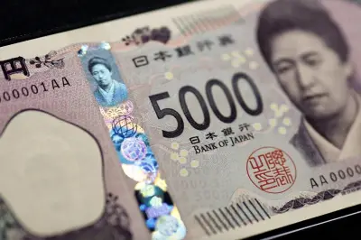 Đồng yên rơi xuống đáy 40 năm, chuyện gì đang xảy ra với kinh tế Nhật Bản?