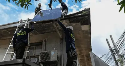 Người Philippines đổ xô lắp pin mặt trời giữa giá điện cao nhất khu vực