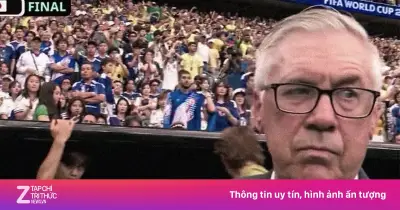Ánh mắt lạnh như băng của HLV Ancelotti gây bão mạng khi Brazil ngược dòng