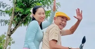 NSND Việt Anh và vợ tình tứ; Khánh Thi khoe ảnh 17 năm trước