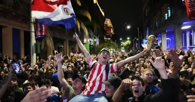 Paraguay: Cả nước nghỉ lễ sau chiến thắng địa chấn trước Đức tại World Cup