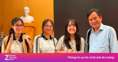 Phạm Dương Thùy Anh là thủ khoa trường Phổ thông Năng khiếu với hai điểm 10