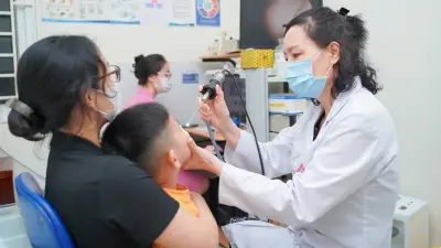 Phân biệt viêm mũi dị ứng và viêm xoang ngày hè