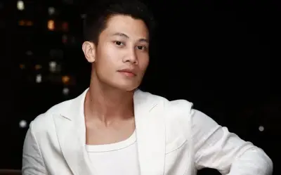 Phương Nam mua đồ làm bố đơn thân trong chuyến đi nhỏ đời