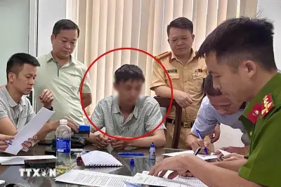 Phát hiện thí sinh dùng thiết bị công nghệ cao gian lận thi sát hạch lái xe