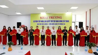 Quảng Ninh khai trương bộ phận tiếp nhận thủ tục hành chính tập trung tại Bắc Luân II