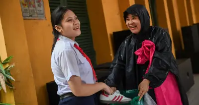 Sĩ tử TP.HCM đòi mua vé về nhà sau giờ thi chuyên
