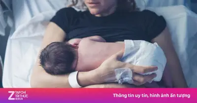 Sinh mổ: Cho con bú ngay trong 'giờ vàng' đầu tiên sau sinh