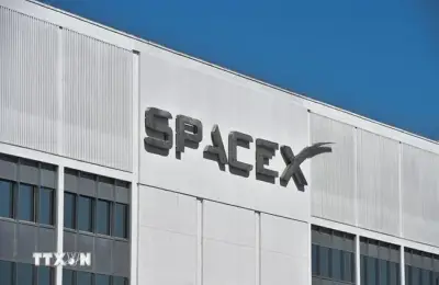 SpaceX huy động vốn kỷ lục, định giá vượt 2.500 tỷ USD