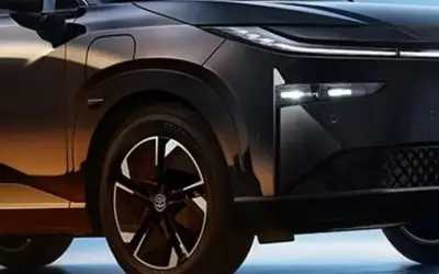 SUV điện Toyota giá 440 triệu đồng, thiết kế thanh lịch, chạy 520km/lần sạc
