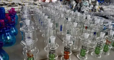 Từ 10 nỏ thủy tinh, lần theo dòng chảy đột kích xuống 100.000 dụng cụ ma túy