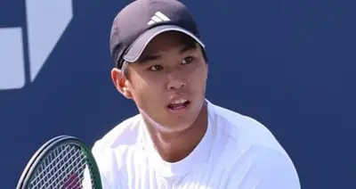 Tay vợt gốc Việt nhọc nhằn vượt vòng 1 Wimbledon 2026