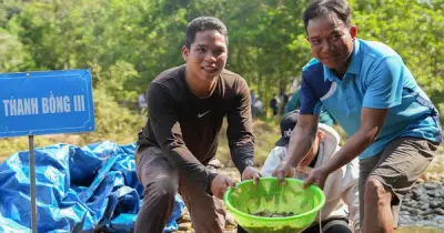 Tục đắp chăn bắt cá đầu năm của người Kor ở Quảng Nam