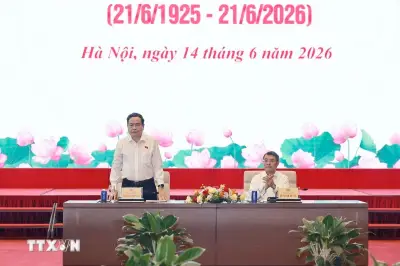 Thủ tướng và Chủ tịch Quốc hội gặp mặt lãnh đạo các cơ quan báo chí