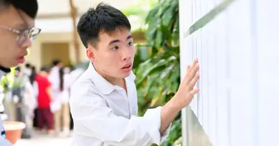 Đề thi tốt nghiệp THPT 2026: Toán gắn thực tế, Tiếng Anh phân hóa cao