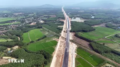 Thu phí tối đa 1.300 đồng/km trên 13 tuyến cao tốc Bắc - Nam