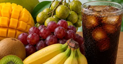 Tại sao trái cây ngọt lành mạnh hơn nước ngọt dù cùng chứa nhiều đường?