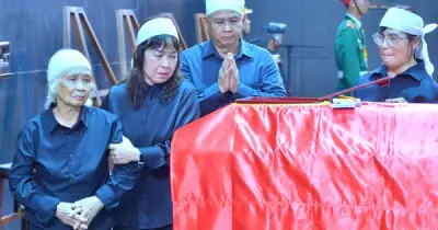 Tiễn biệt anh hùng La Văn Cầu: Xúc động lễ tang người chiến sĩ Đông Khê