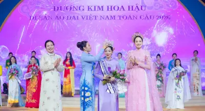 Tân Hoa hậu Di sản Áo dài Việt Nam toàn cầu trả lời ứng xử bằng 3 ngôn ngữ
