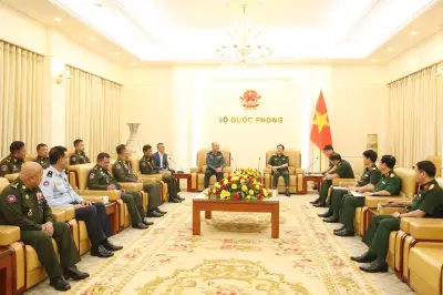 Tổng Tham mưu trưởng QĐND Việt Nam tiếp Phó Tổng Tư lệnh Quân đội Hoàng gia Campuchia