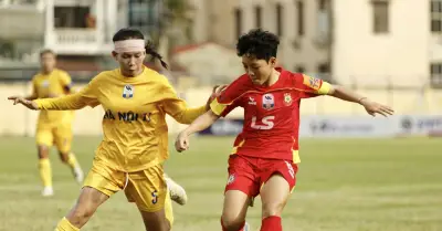 TP.HCM I thắng nhẹ Hà Nội II, Thái Nguyên T&T thắng kịch tính 4-3