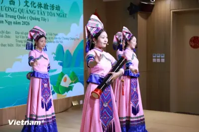 Trải nghiệm Tết Đoan Ngọ truyền thống Trung Quốc