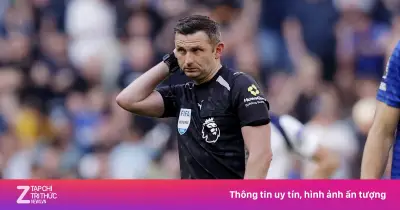 Trọng tài Michael Oliver bất ngờ lỡ World Cup 2026 vì chấn thương