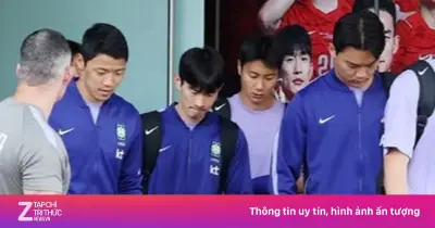 Tuyển Hàn Quốc lặng lẽ về nước sau World Cup thảm họa, HLV từ chức