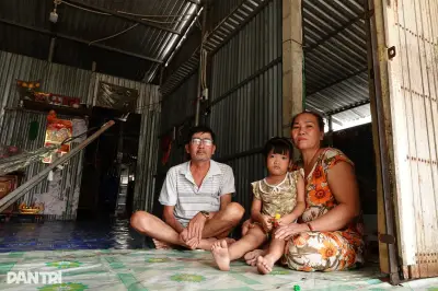 Vợ chồng nghèo ốm đau nuôi cháu nội thơ dại giữa cảnh khốn cùng