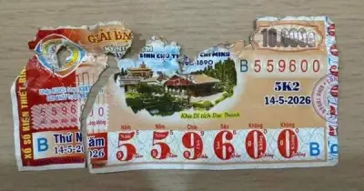 Vé số trúng giải an ủi bị rách đôi vẫn được nhận thưởng 46 triệu đồng